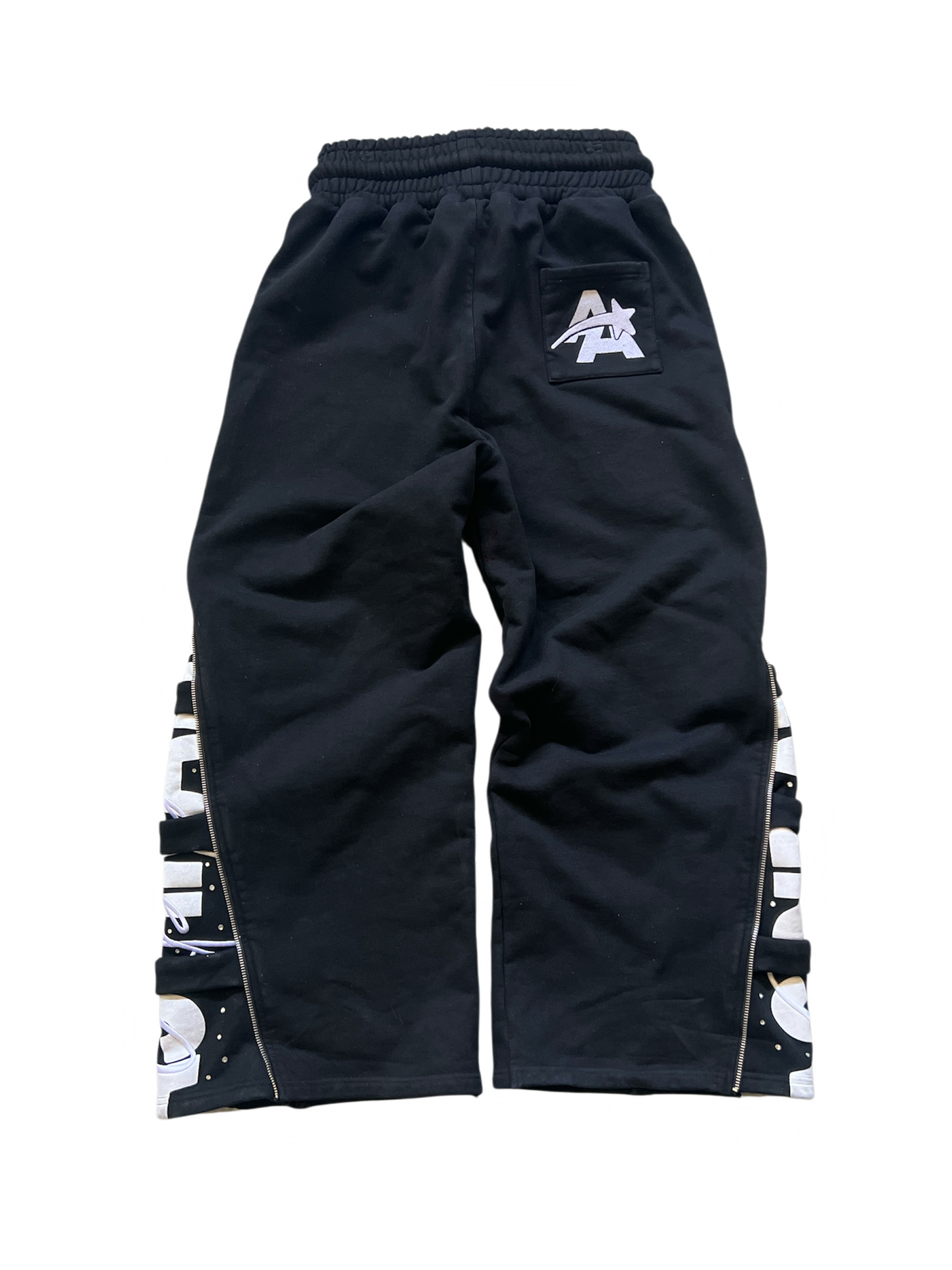 VAULTED SWEATS